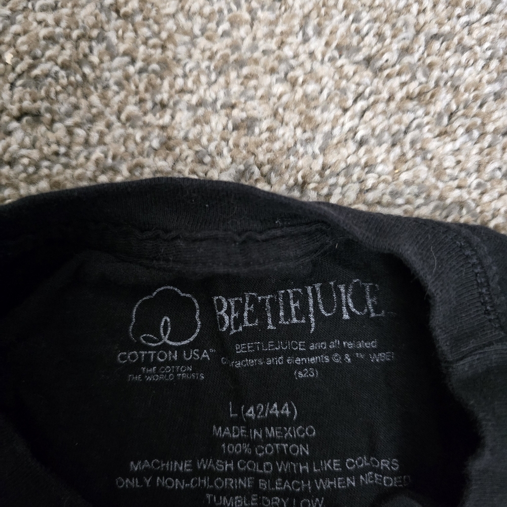 Beetlejuice Graphic T-Shirt - Picture 4 of 4